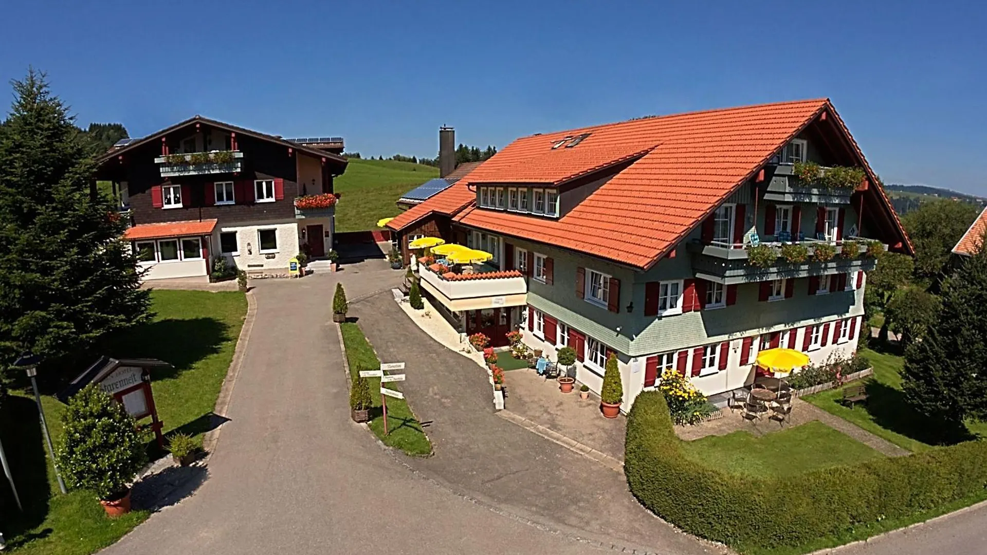 Ferienhotel Starennest contacts